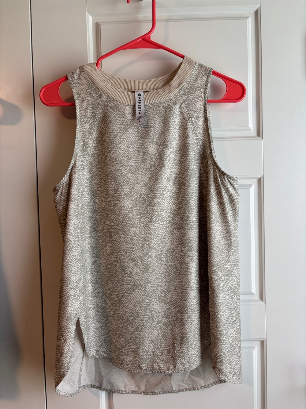 Athleta Zephyr Women's Cream Textured Sleeveless Tank Top